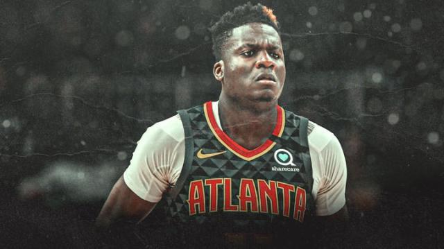 爱游戏体育-卡佩拉2年4690万提前续约 老鹰继续巩固核心班底